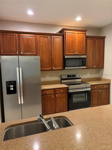 8520 BROKEN WILLOW COURT, Tampa, FL 33647