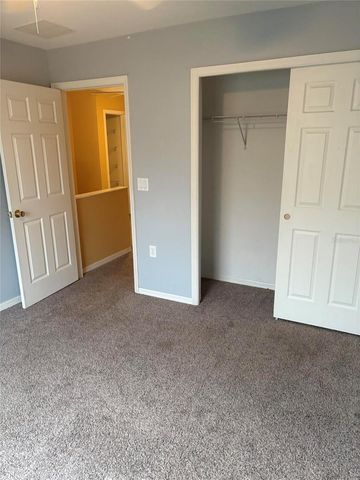 8520 BROKEN WILLOW COURT, Tampa, FL 33647