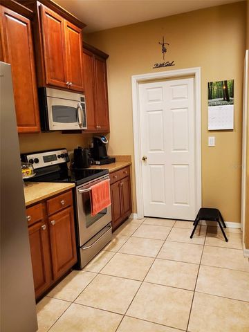 8520 BROKEN WILLOW COURT, Tampa, FL 33647