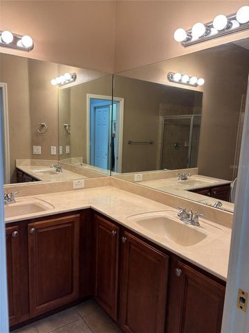 8520 BROKEN WILLOW COURT, Tampa, FL 33647