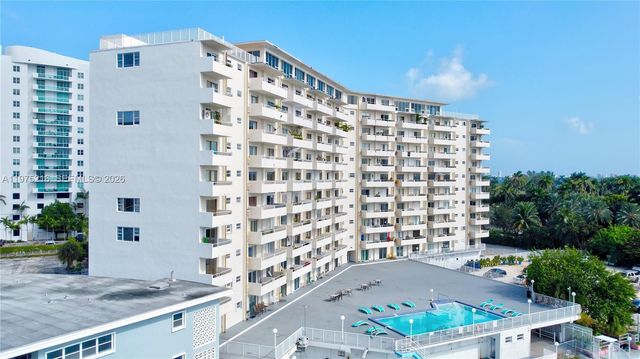 7904 West Dr. Penthouse, North Bay Village, FL 33141