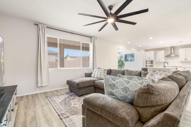 3206 Martuni Street SE, Rio Rancho, NM 87124