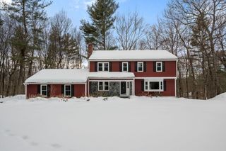 9 Garrison Ln, Southborough, MA 01772