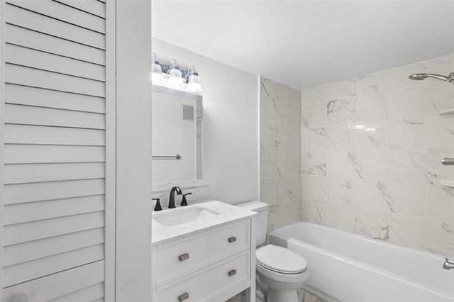 555 62ND STREET S 106, St Petersburg, FL 33707