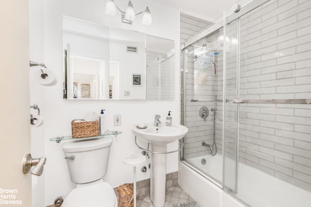 2500 Johnson Ave Apt 5F, New York City, NY 10463