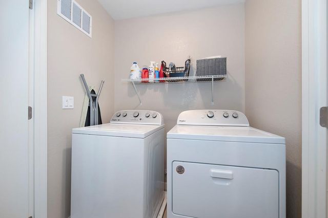 2249 Comstock Ln, Lincoln, CA 95648