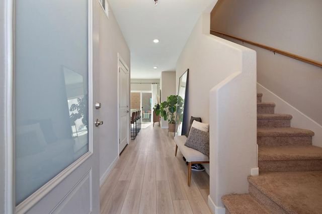 2249 Comstock Ln, Lincoln, CA 95648