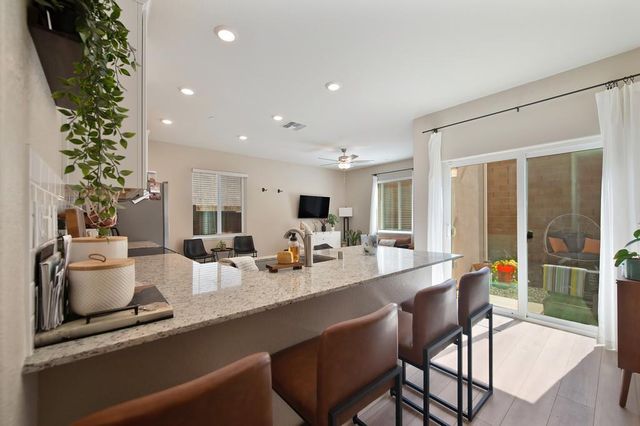 2249 Comstock Ln, Lincoln, CA 95648