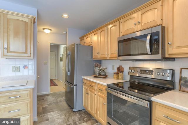 36 ROSEMONT DR, Myerstown, PA 17067