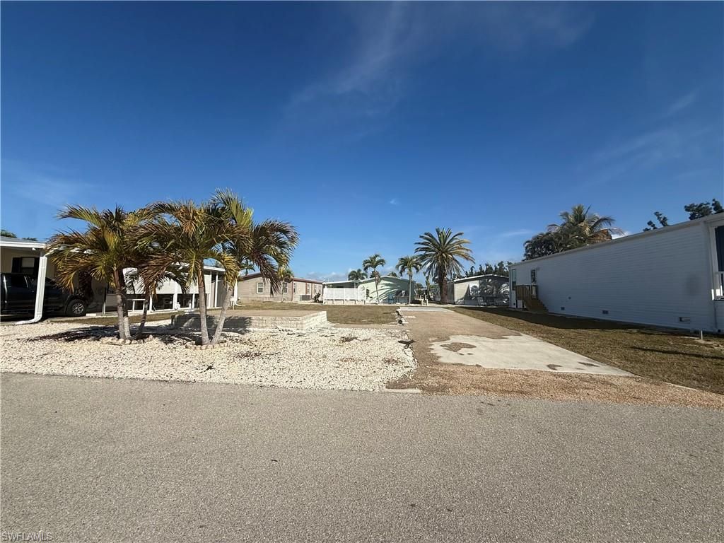 4914 Needle Fish LN, ST. JAMES CITY, FL 33956 — photo 2