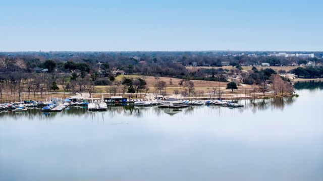 9600 Royal Lane 302, Dallas, TX 75243