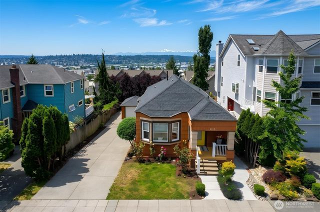 4317 Phinney Avenue N, Seattle, WA 98103