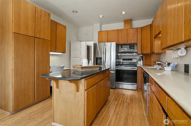 4317 Phinney Avenue N, Seattle, WA 98103