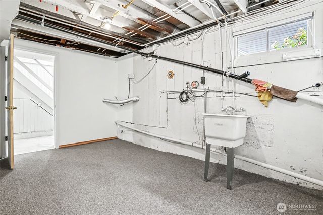 4317 Phinney Avenue N, Seattle, WA 98103