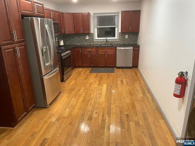 607 Nassau Street 2, Orange, NJ 07050