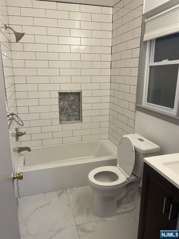 607 Nassau Street 2, Orange, NJ 07050