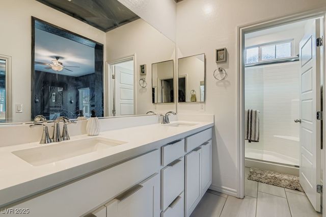 275 Callen Falls Avenue 2125, Henderson, NV 89011