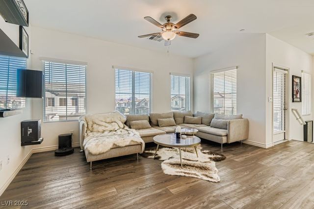 275 Callen Falls Avenue 2125, Henderson, NV 89011