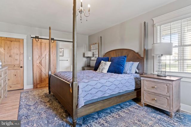102 ENCKS MILL RD, Carlisle, PA 17015