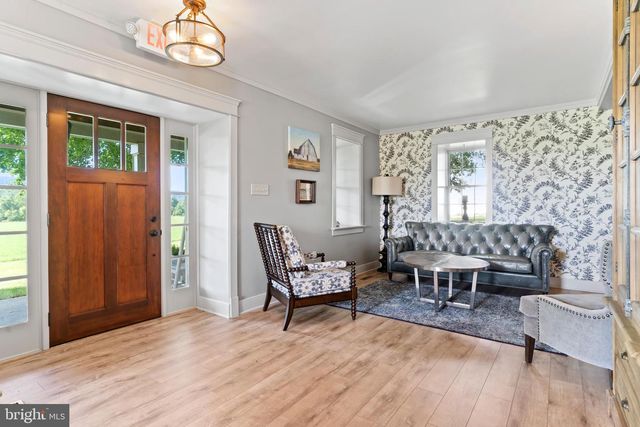102 ENCKS MILL RD, Carlisle, PA 17015