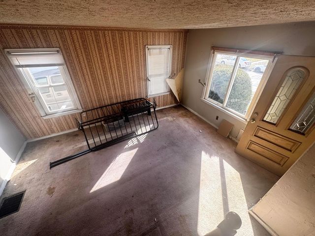 1176 Duxberry Avenue, Columbus, OH 43211