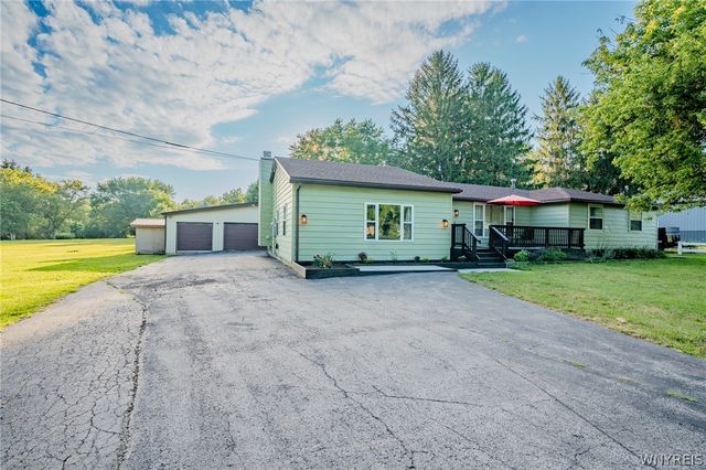 4762 South Ayers Road, Newstead, NY 14001