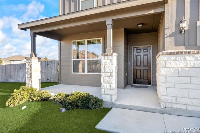 631 Ridgehorn Dr, New Braunfels, TX 78130