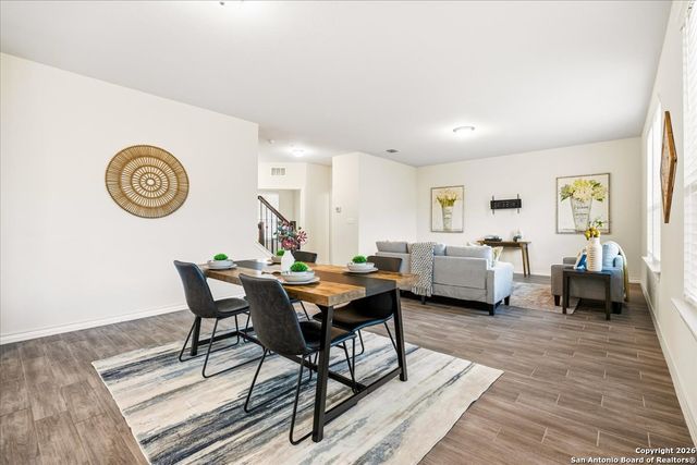 631 Ridgehorn Dr, New Braunfels, TX 78130