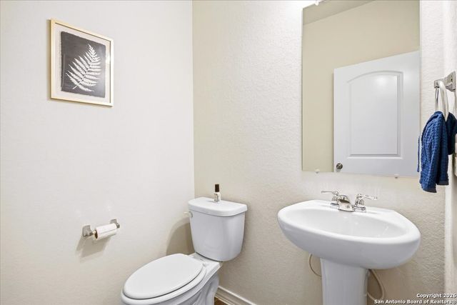 631 Ridgehorn Dr, New Braunfels, TX 78130