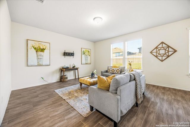 631 Ridgehorn Dr, New Braunfels, TX 78130