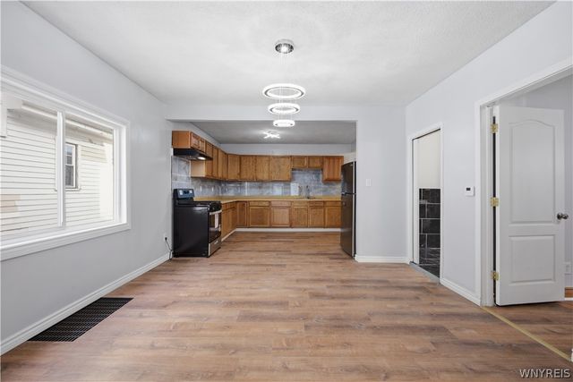 122 Dartmouth Avenue, Buffalo, NY 14215