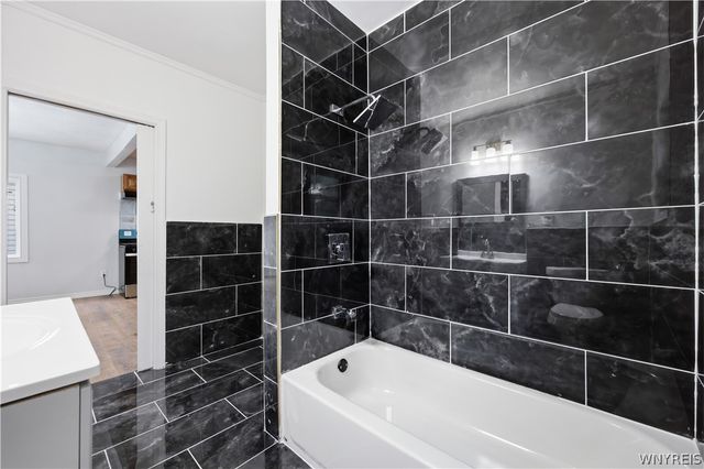122 Dartmouth Avenue, Buffalo, NY 14215