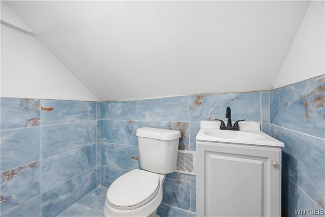 122 Dartmouth Avenue, Buffalo, NY 14215