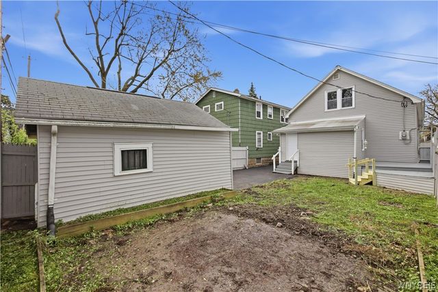 122 Dartmouth Avenue, Buffalo, NY 14215