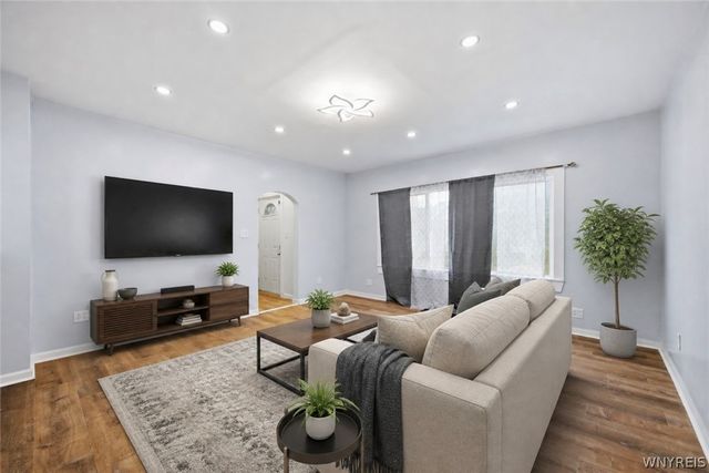 122 Dartmouth Avenue, Buffalo, NY 14215
