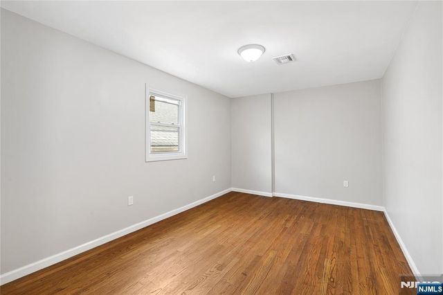 543 N Grove Street, East Orange, NJ 07017