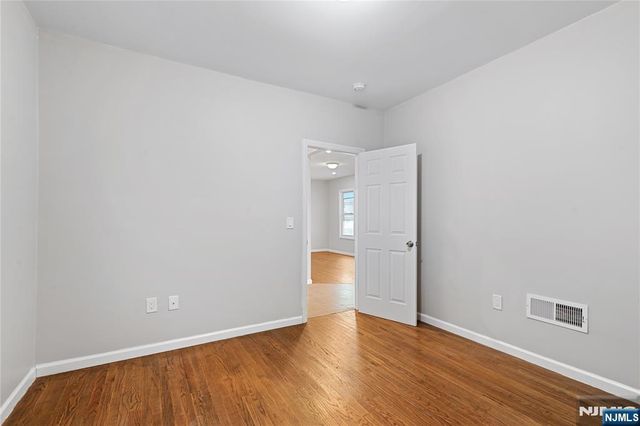 543 N Grove Street, East Orange, NJ 07017