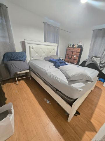 25 Webb Avenue, Hempstead, NY 11550