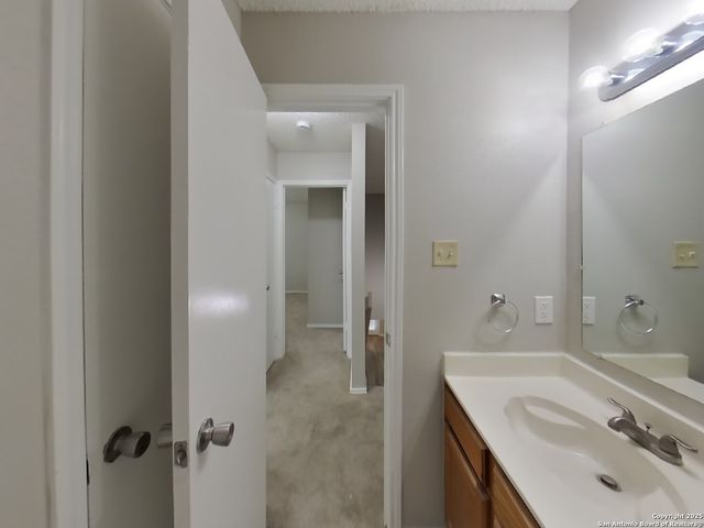 7439 Longing, San Antonio, TX 78244