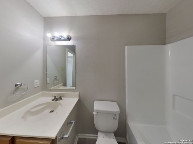 7439 Longing, San Antonio, TX 78244