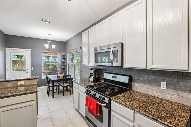 2821 Purple Thistle DR, Pflugerville, TX 78660