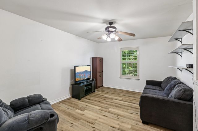 2821 Purple Thistle DR, Pflugerville, TX 78660