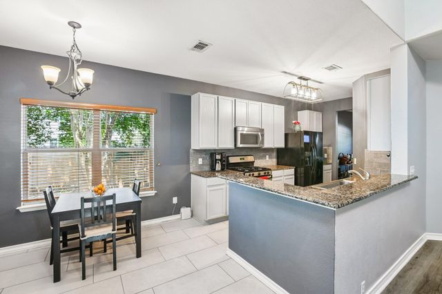 2821 Purple Thistle DR, Pflugerville, TX 78660