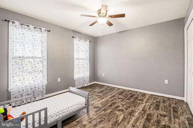 40 BLUE SPRUCE DR, Enola, PA 17025