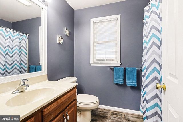 40 BLUE SPRUCE DR, Enola, PA 17025