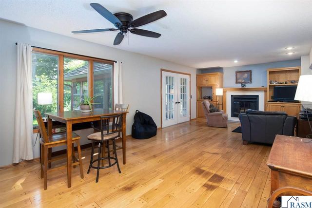 1002 Oak Terrace Drive, North Mankato, MN 56003