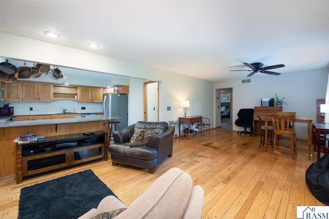 1002 Oak Terrace Drive, North Mankato, MN 56003