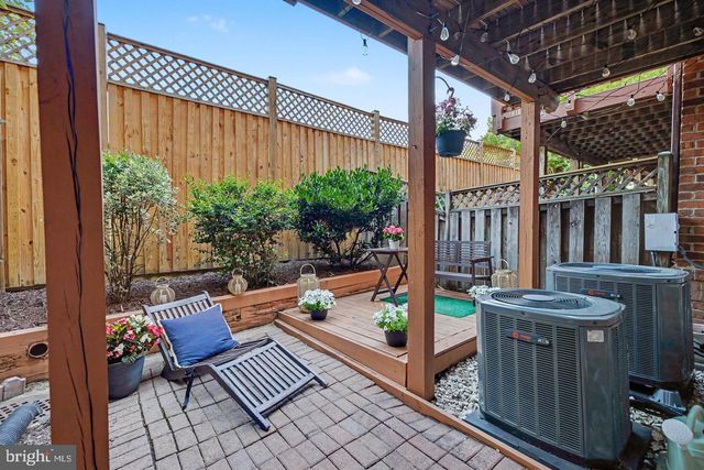 109 MARTIN LN, Alexandria, VA 22304