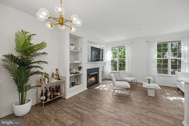 109 MARTIN LN, Alexandria, VA 22304