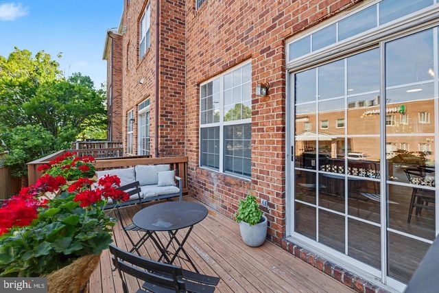 109 MARTIN LN, Alexandria, VA 22304